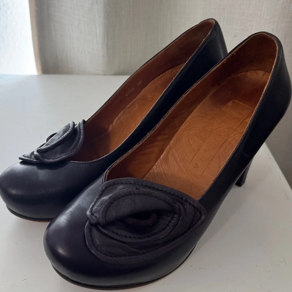 Chie Mihara Plum Leather Heels - Picture 6 of 9